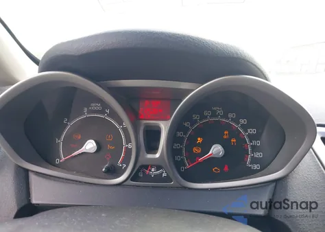 2013 Ford Fiesta Se z USA, uszkodzony, nr VIN 3FADP4BJ3DM119793